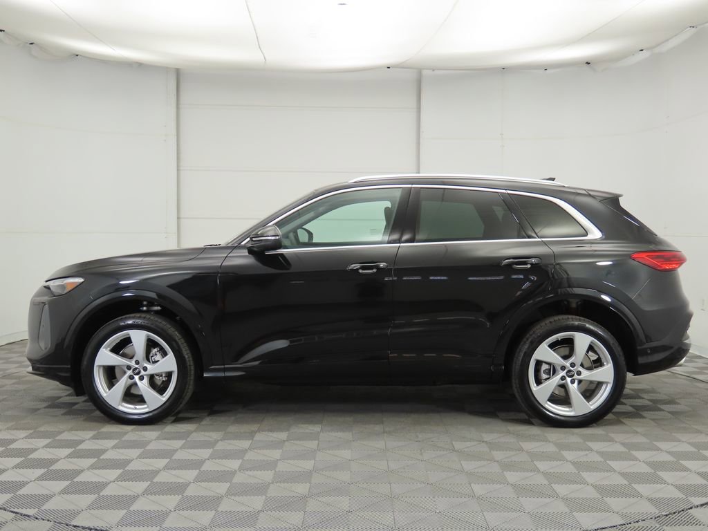 Used 2025 Audi Q5 Premium Plus w/ Premium Plus image 9