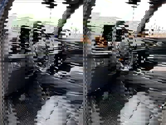 New 2026 Chevrolet Traverse LT w/ Midnight/Sport Edition image 8