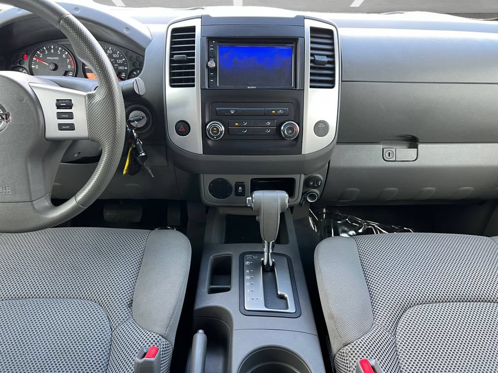 Used 2019 Nissan Frontier SV RWD image 3