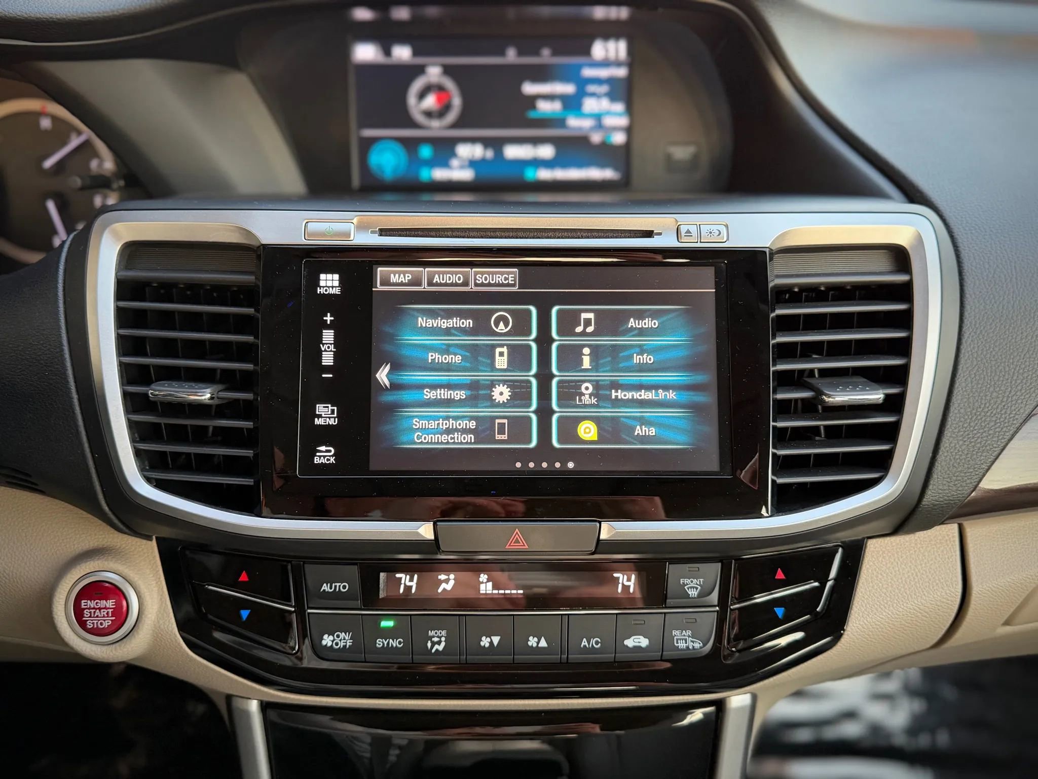 Used 2017 Honda Accord Touring image 16