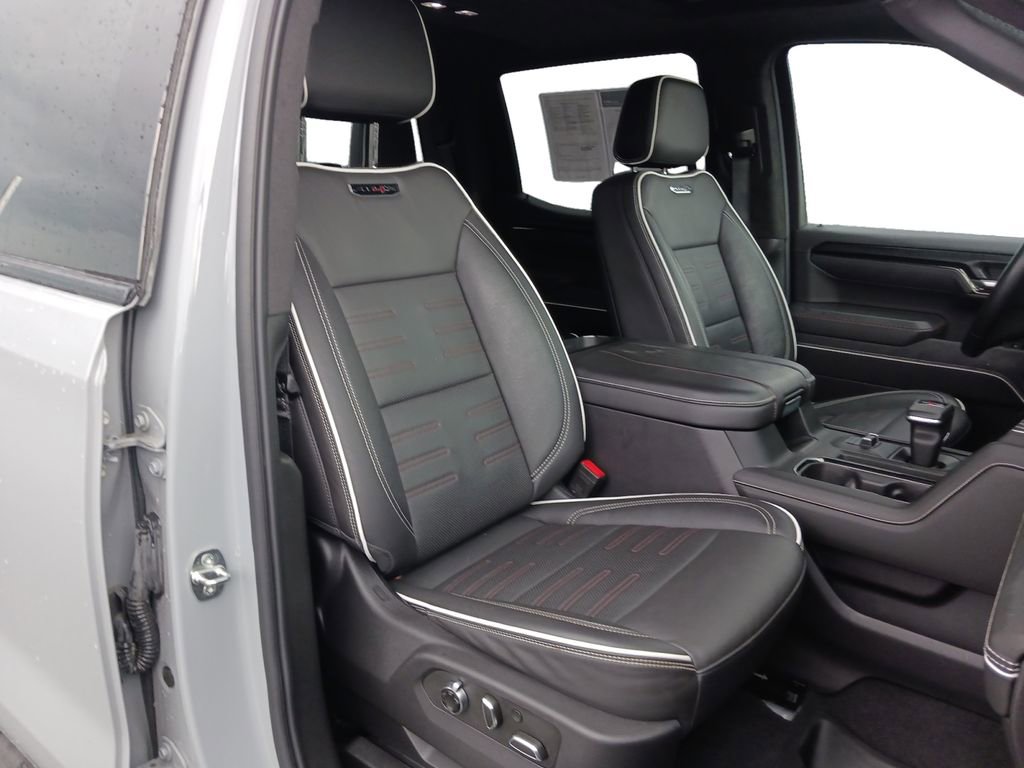 Used 2024 GMC Sierra 1500 AT4X image 29