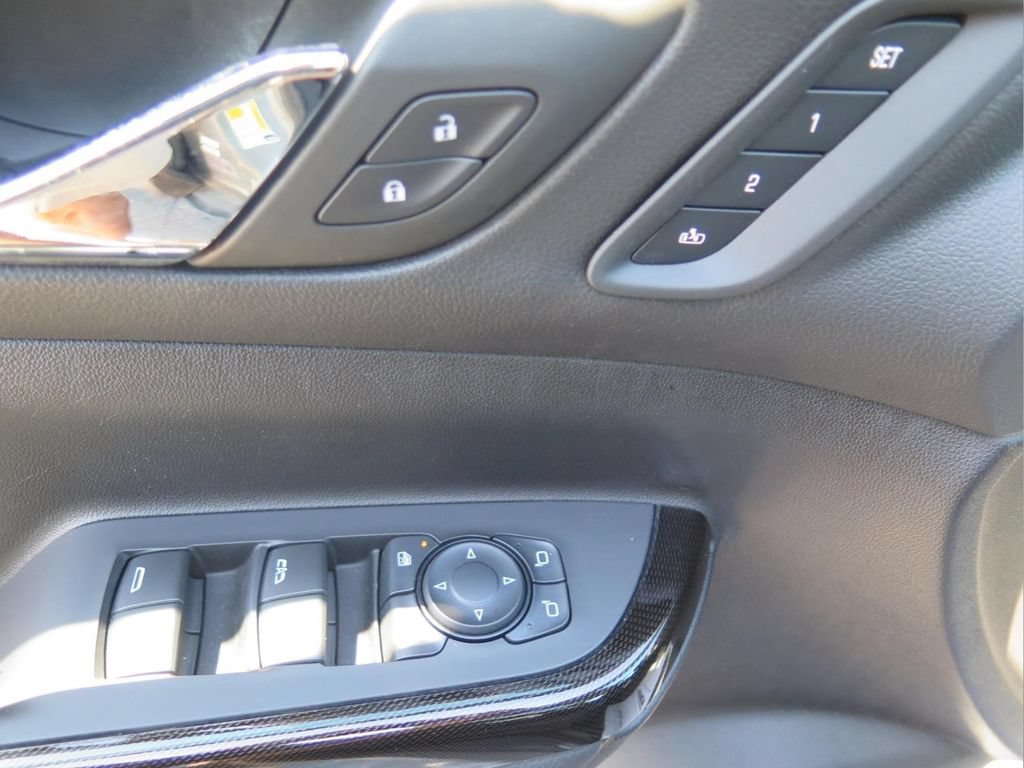 Used 2023 GMC Acadia AT4 w/ Technology Package AWD/4WD image 10
