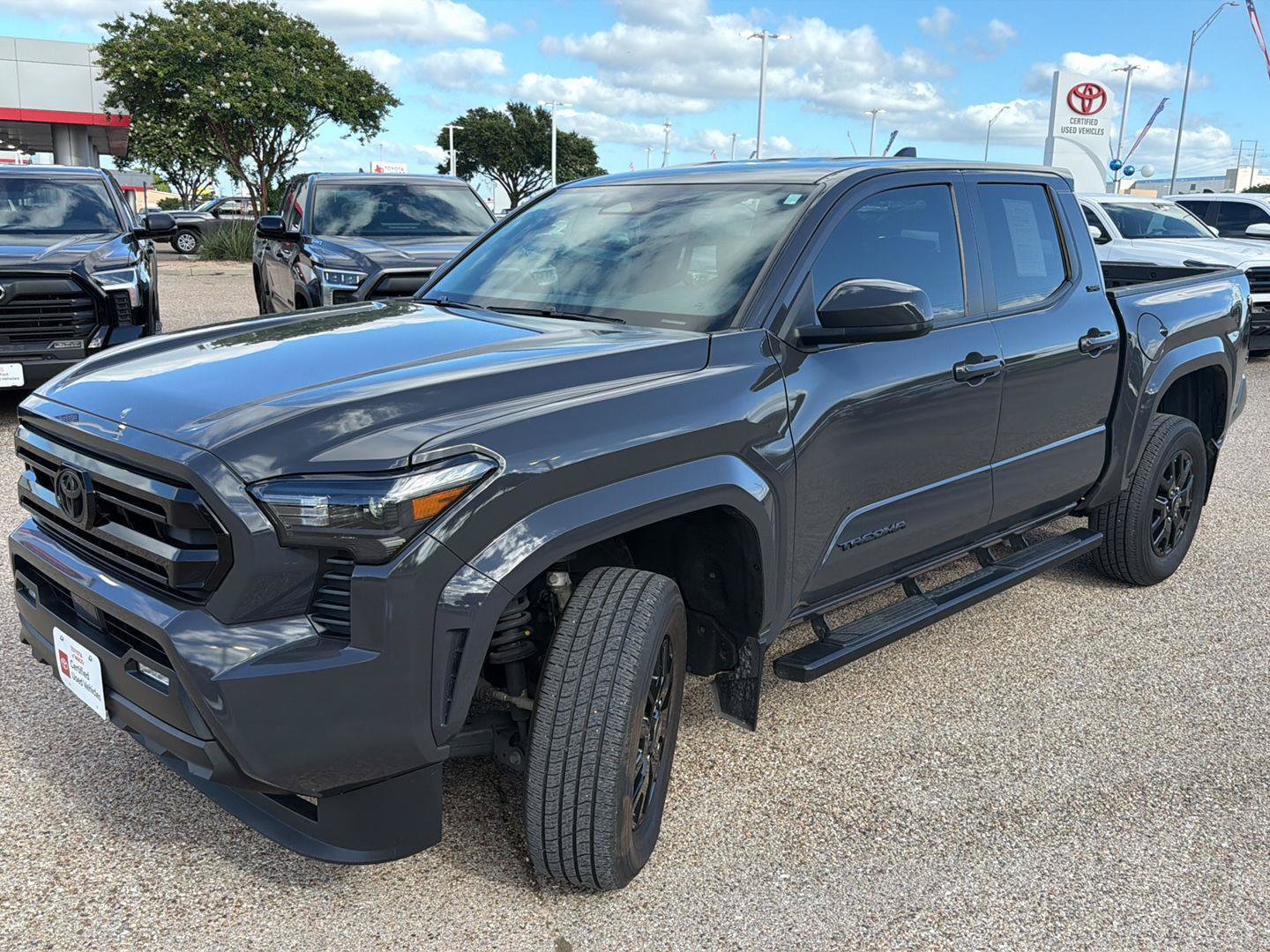 Used 2024 Toyota Tacoma SR5 AWD/4WD image 7