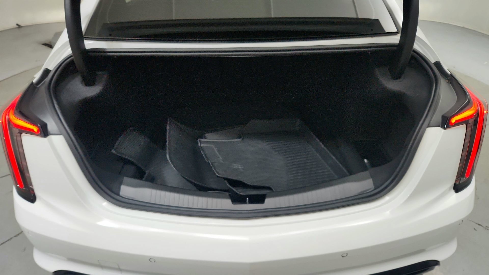 Certified 2024 Cadillac CT5 V w/ Premium Package AWD/4WD image 24