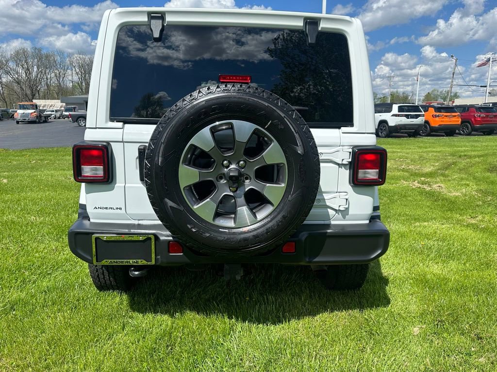 Used 2023 Jeep Wrangler Unlimited Sahara w/ Cold Weather Group AWD/4WD image 4