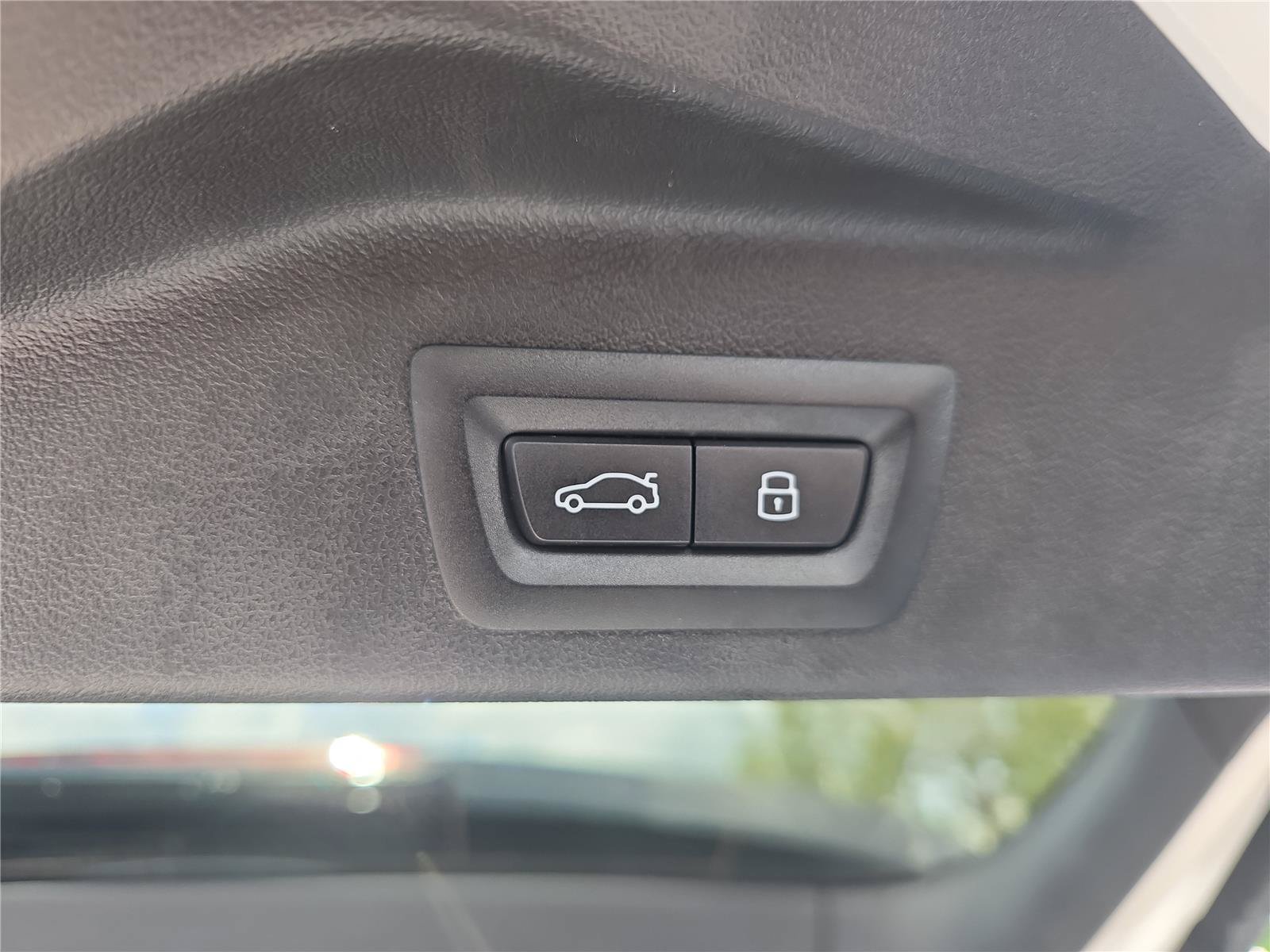 Certified 2024 BMW X5 sDrive40i w/ Parking Assistance Package RWD image 9