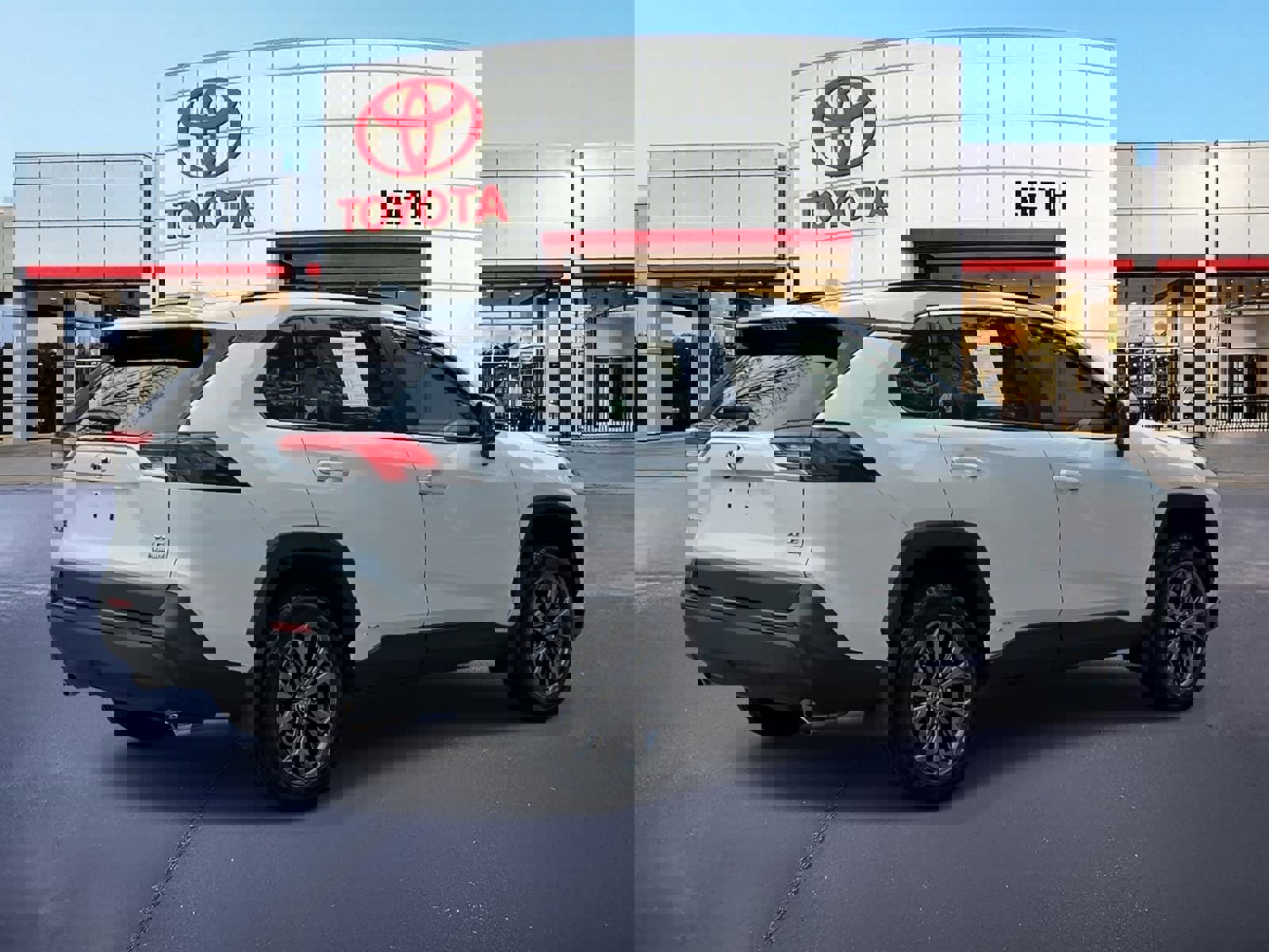 Used 2024 Toyota RAV4 XLE Premium w/ Weather Package image 5