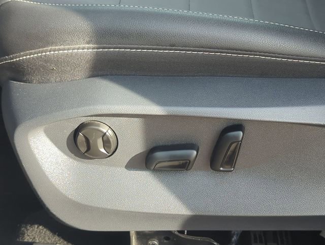 Used 2024 Volkswagen Taos SE image 19