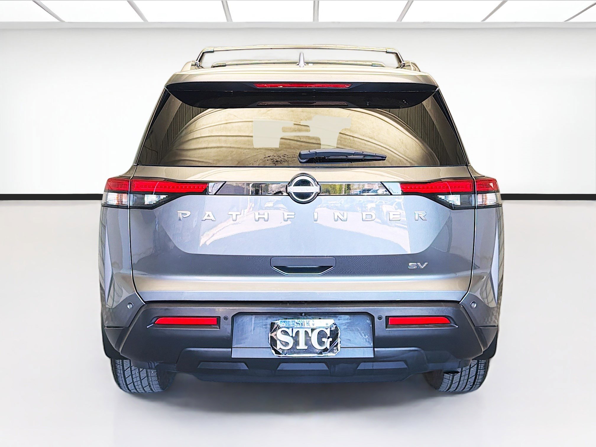 Used 2022 Nissan Pathfinder SV image 5