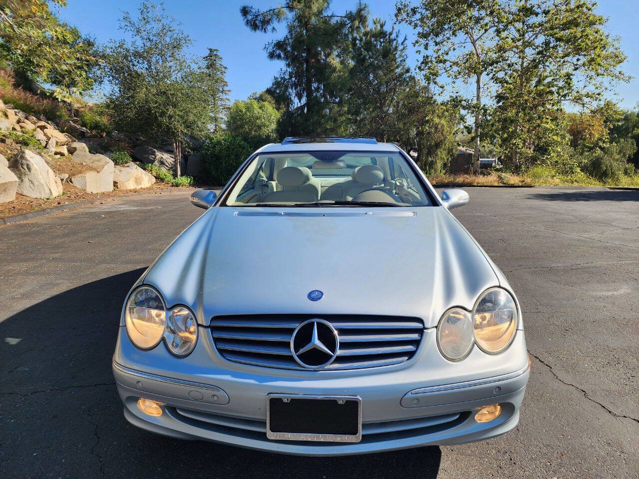 Used 2005 Mercedes-Benz CLK 320 Coupe image 3