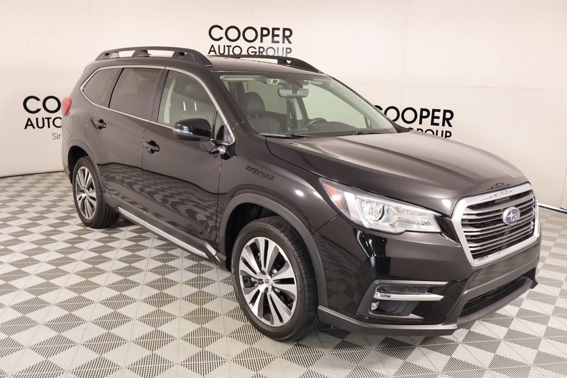Used 2022 Subaru Ascent Limited AWD/4WD image 1