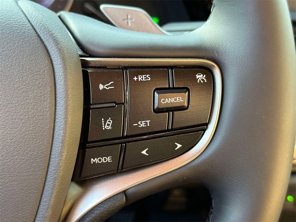 New 2025 Lexus ES 350 350 image 18