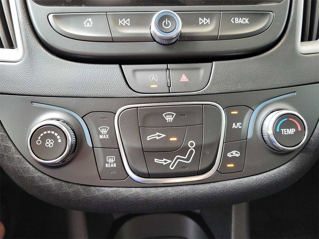 New 2025 Chevrolet Malibu LS image 17