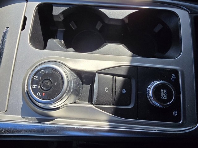 Used 2023 Ford Explorer XLT w/ Equipment Group 202A image 19