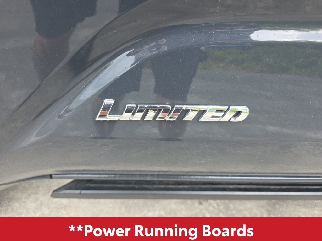 Used 2024 Toyota Tacoma Limited AWD/4WD image 10