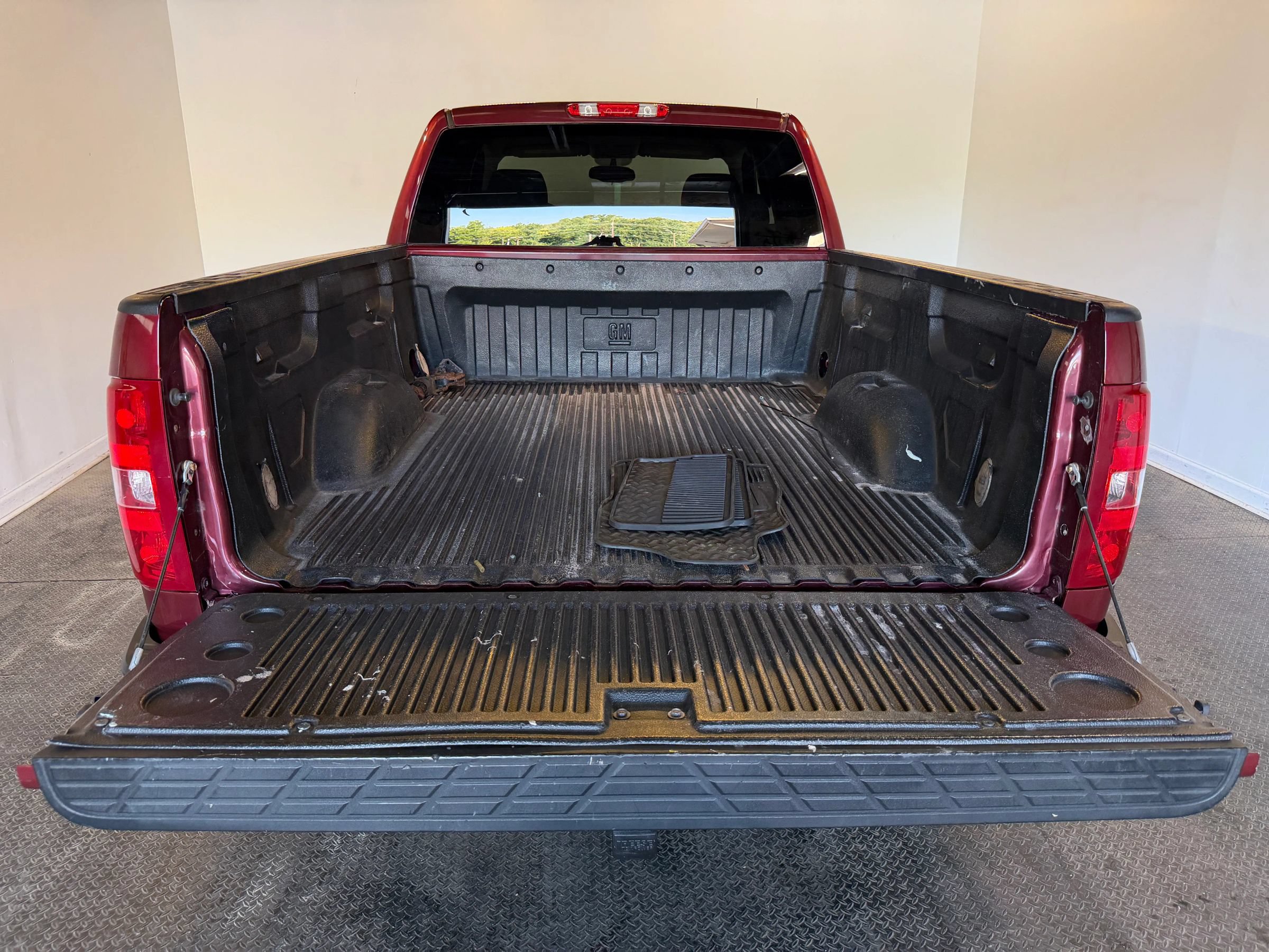 Used 2009 Chevrolet Silverado 1500 LT w/ Power Pack Plus AWD/4WD image 34