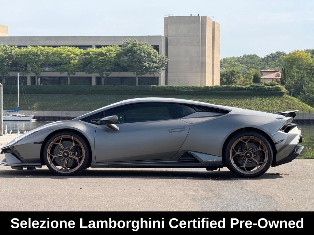 Used 2023 Lamborghini Huracan Tecnica RWD image 2