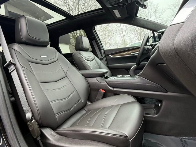 Used 2023 Cadillac XT5 Premium Luxury w/ Platinum Package image 15