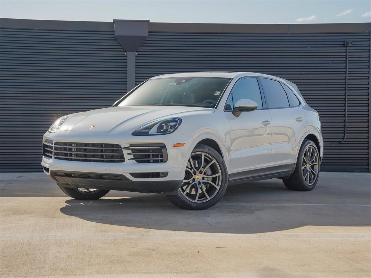 Certified 2023 Porsche Cayenne S Platinum image 1