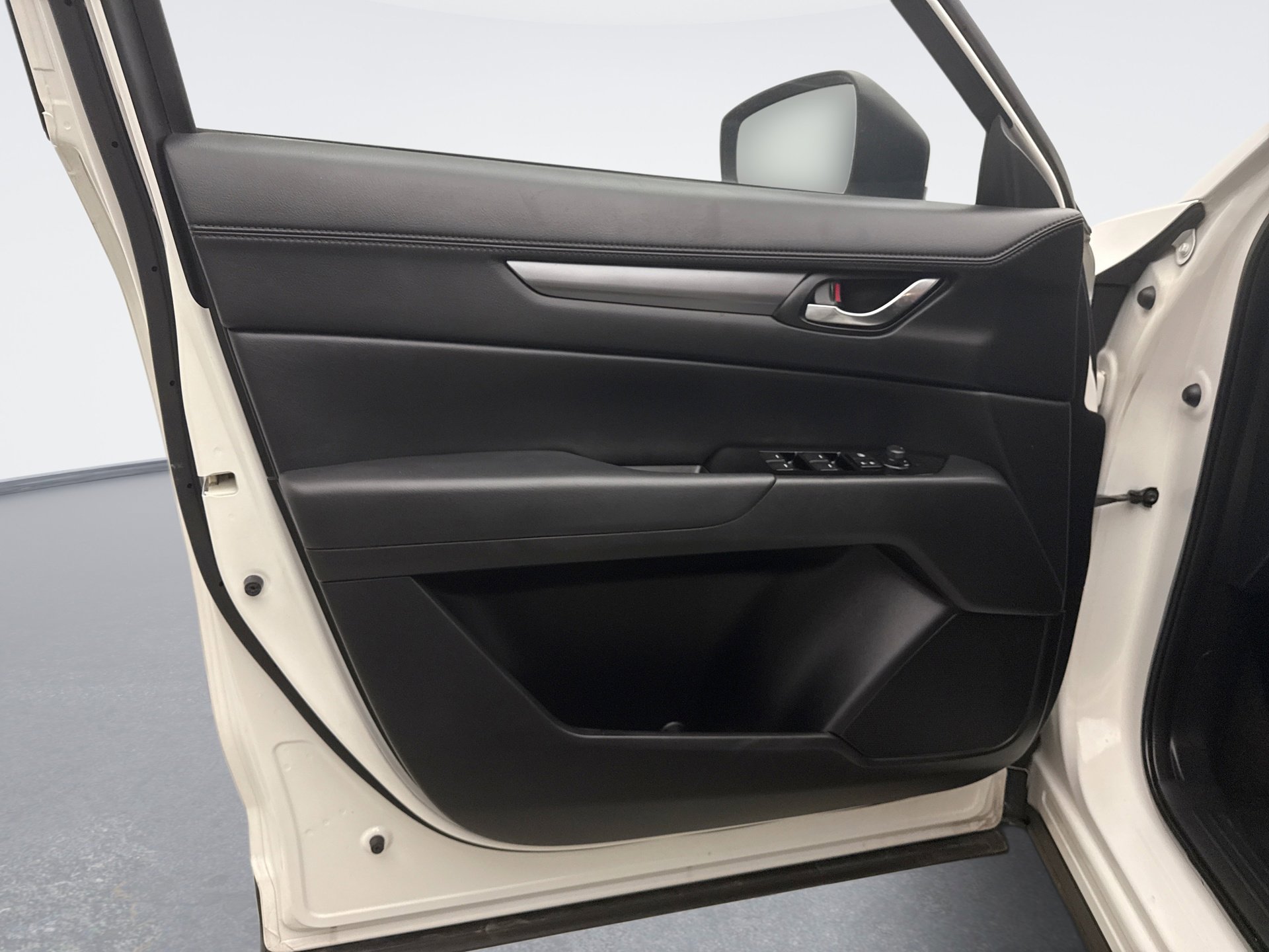 Used 2023 MAZDA CX-5 AWD 2.5 S w/ Select Package image 4