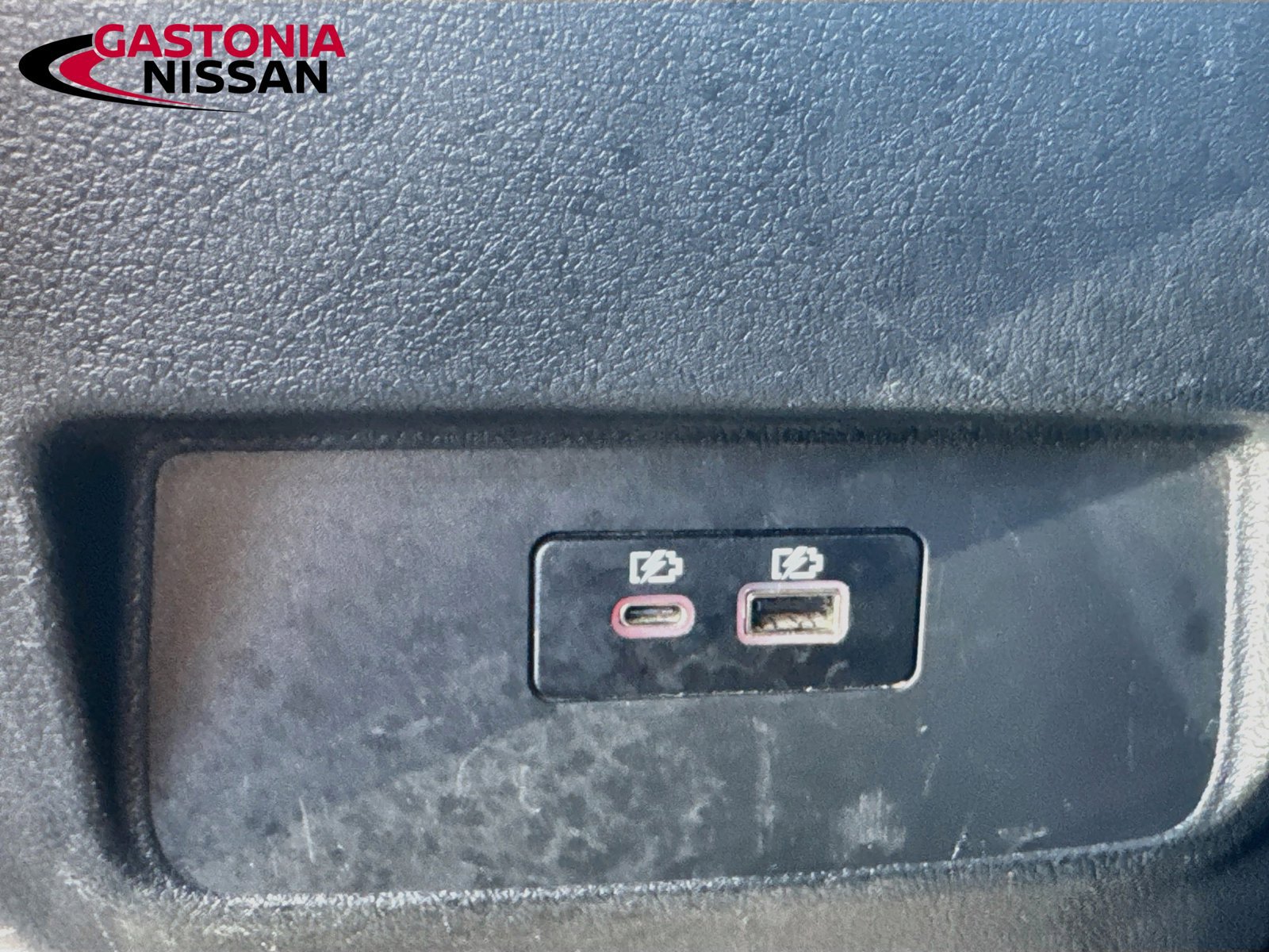Used 2023 Nissan Frontier SV RWD image 31