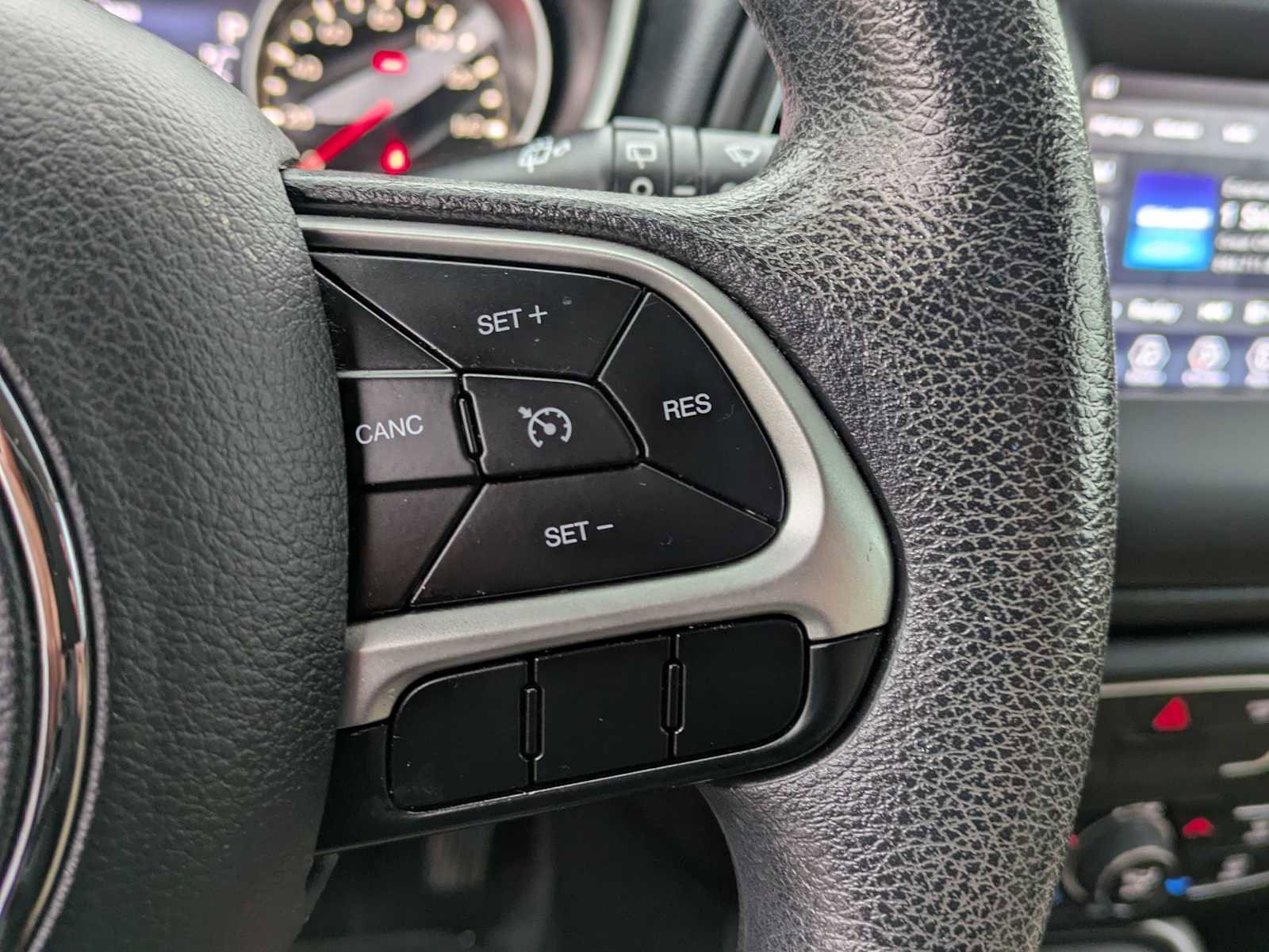 Used 2018 Jeep Compass Sport w/ Tech Group image 20