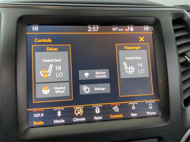 Used 2019 Jeep Cherokee Trailhawk w/ Cold Weather Group image 34