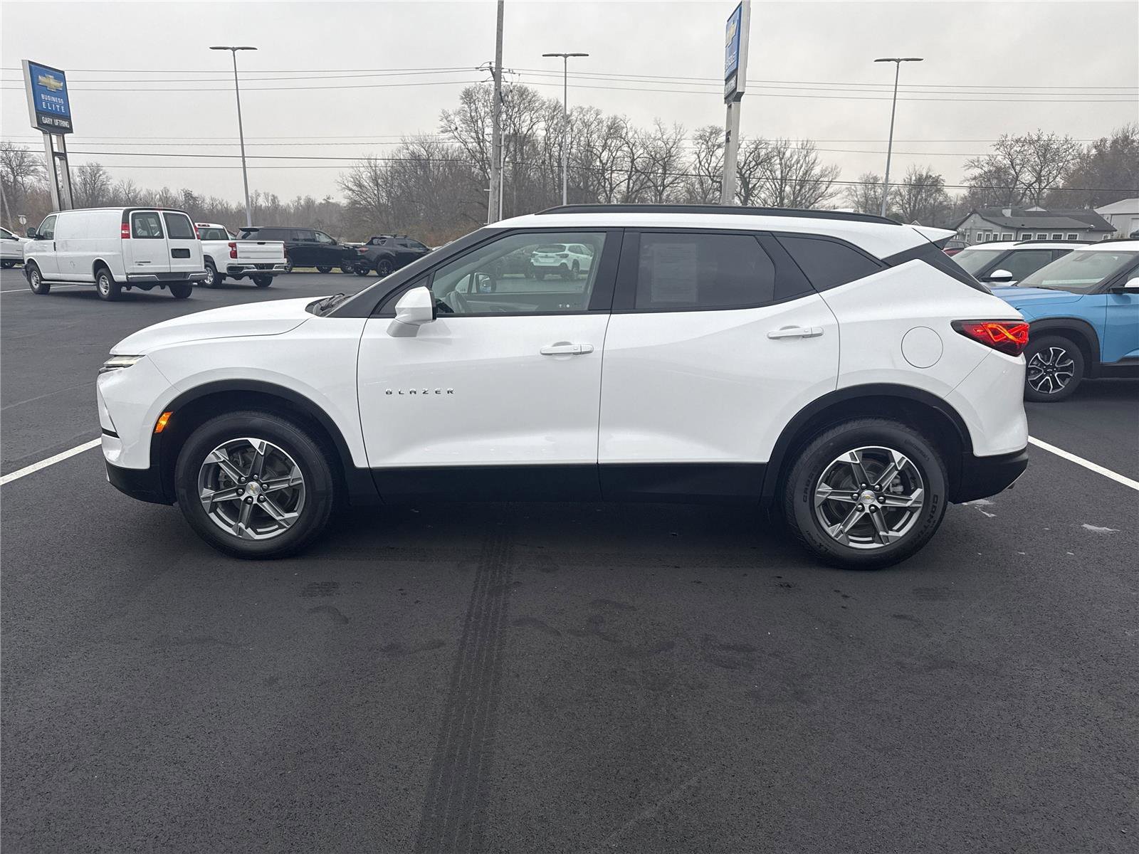 Used 2023 Chevrolet Blazer LT w/ Convenience Package FWD image 4