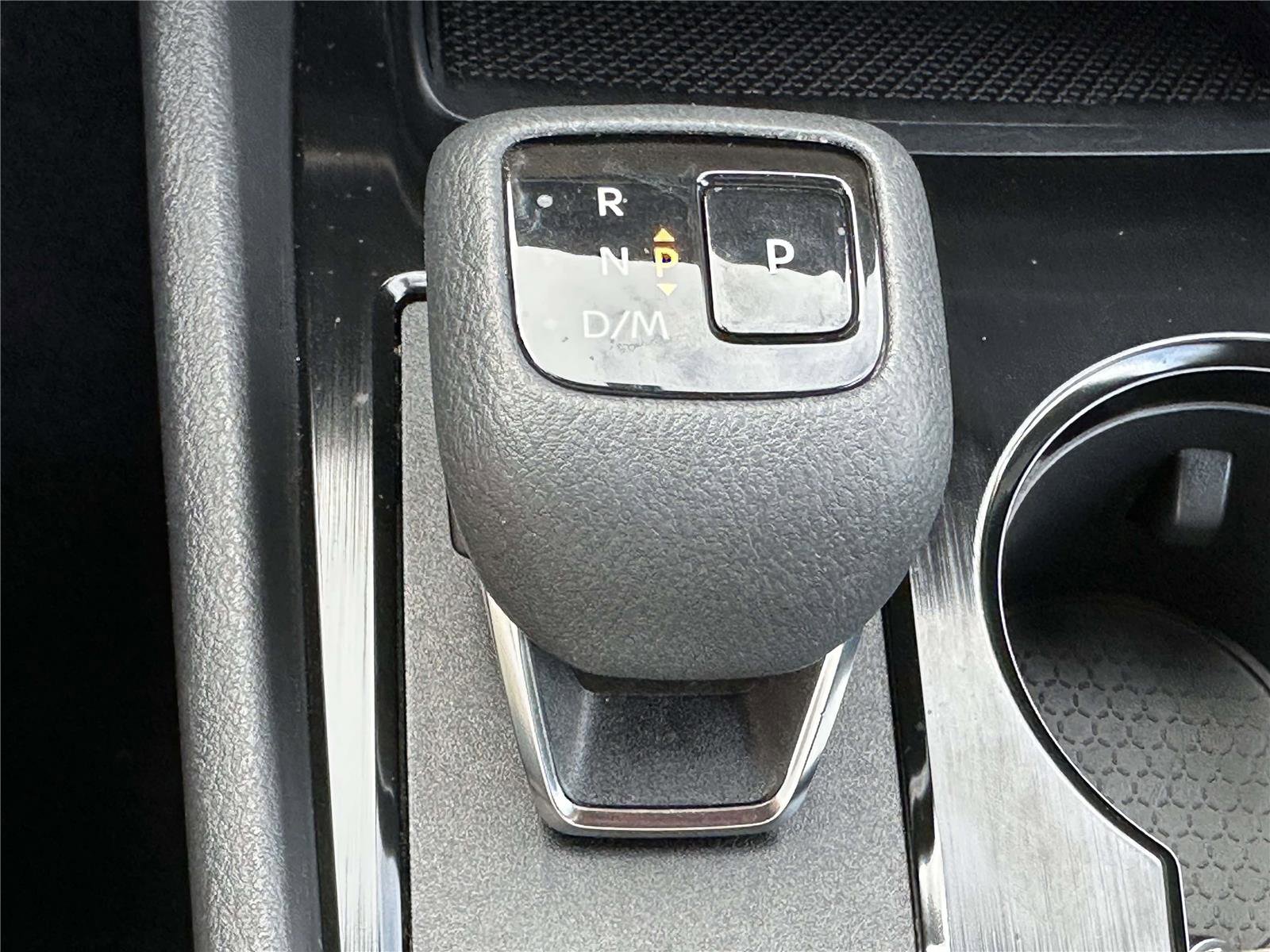 Certified 2022 Nissan Rogue SV image 25