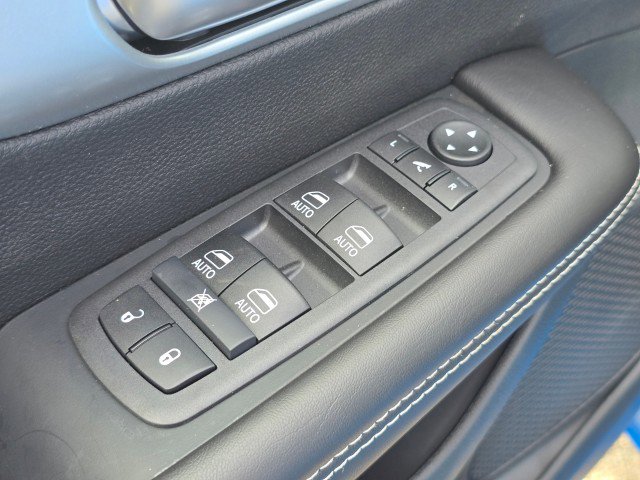 New 2026 Chrysler Pacifica Limited FWD image 27