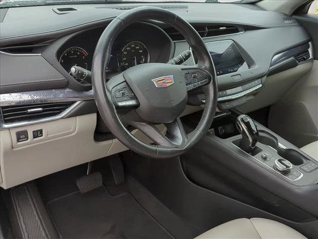 Used 2020 Cadillac XT4 Luxury FWD image 8