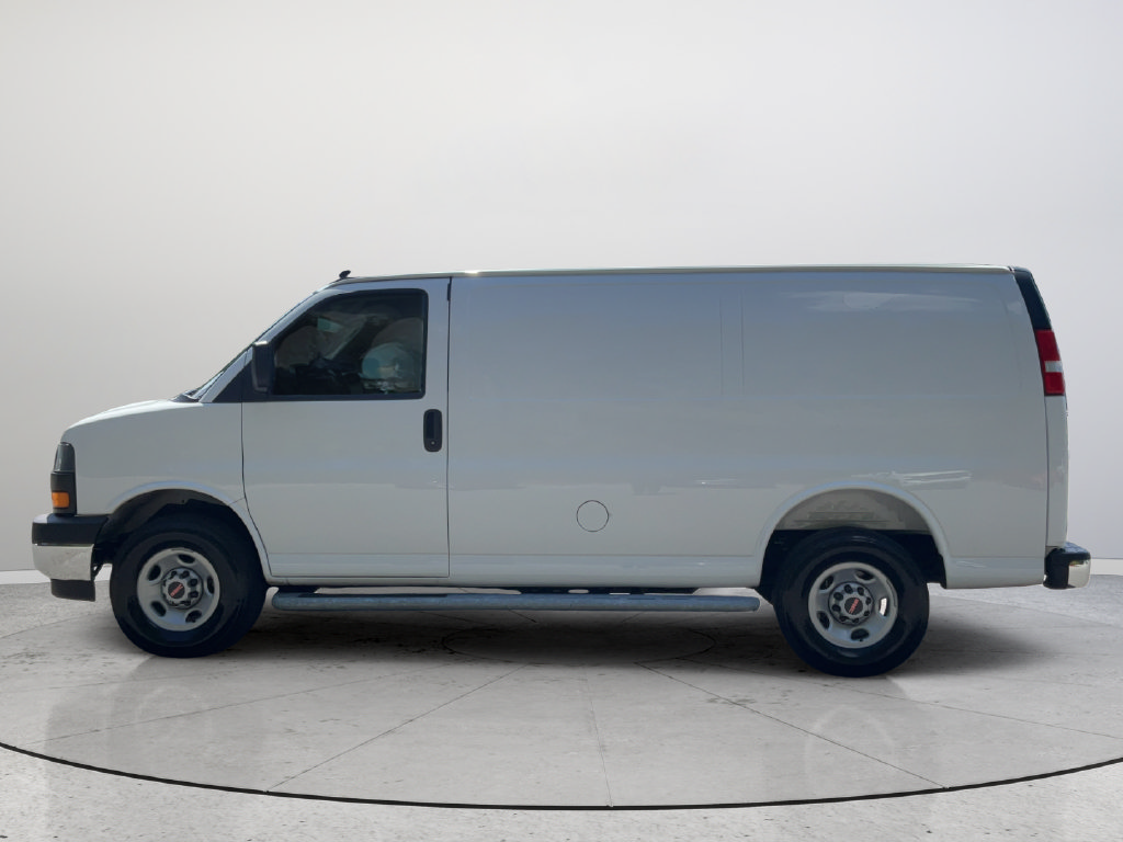 Certified 2025 GMC Savana 2500 w/ Driver Convenience Package RWD image 5