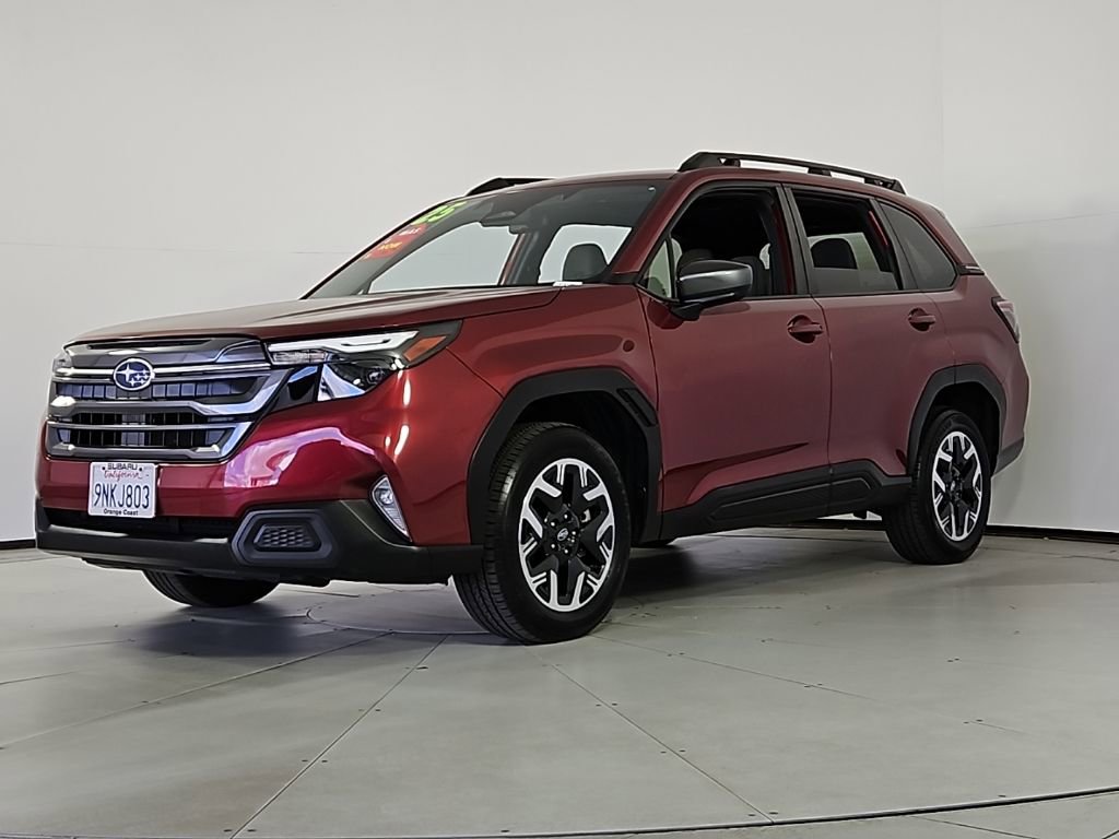 Used 2025 Subaru Forester Premium AWD/4WD image 2