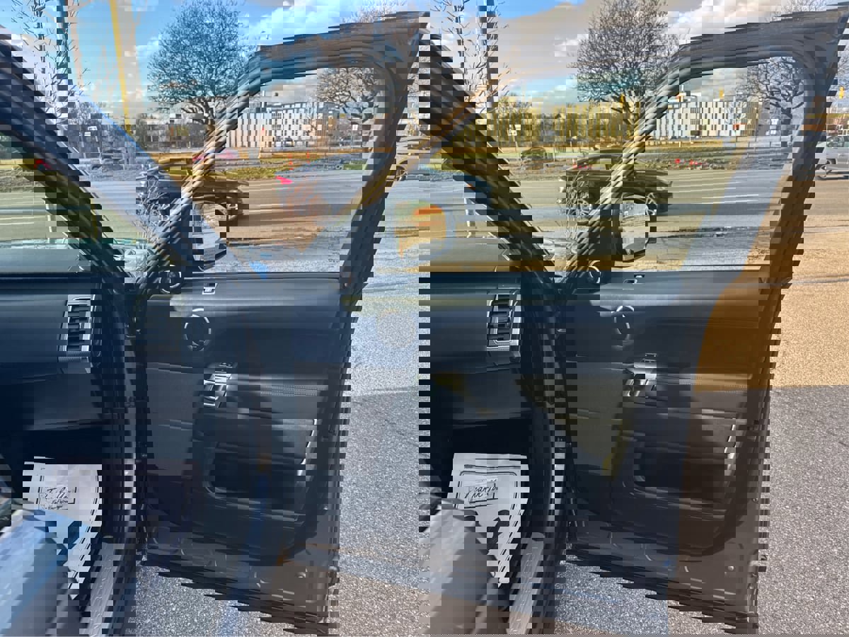 Used 2020 Land Rover Range Rover Sport HSE Dynamic image 25