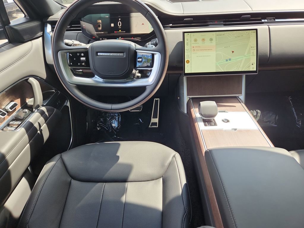 New 2025 Land Rover Range Rover SE AWD/4WD image 4