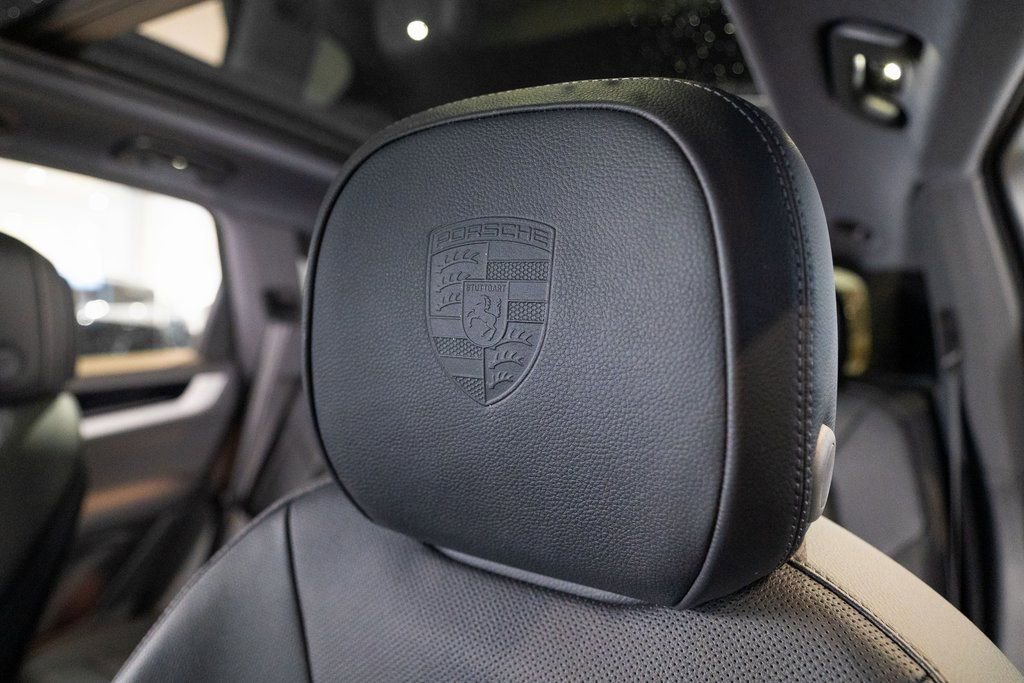 New 2026 Porsche Cayenne image 6
