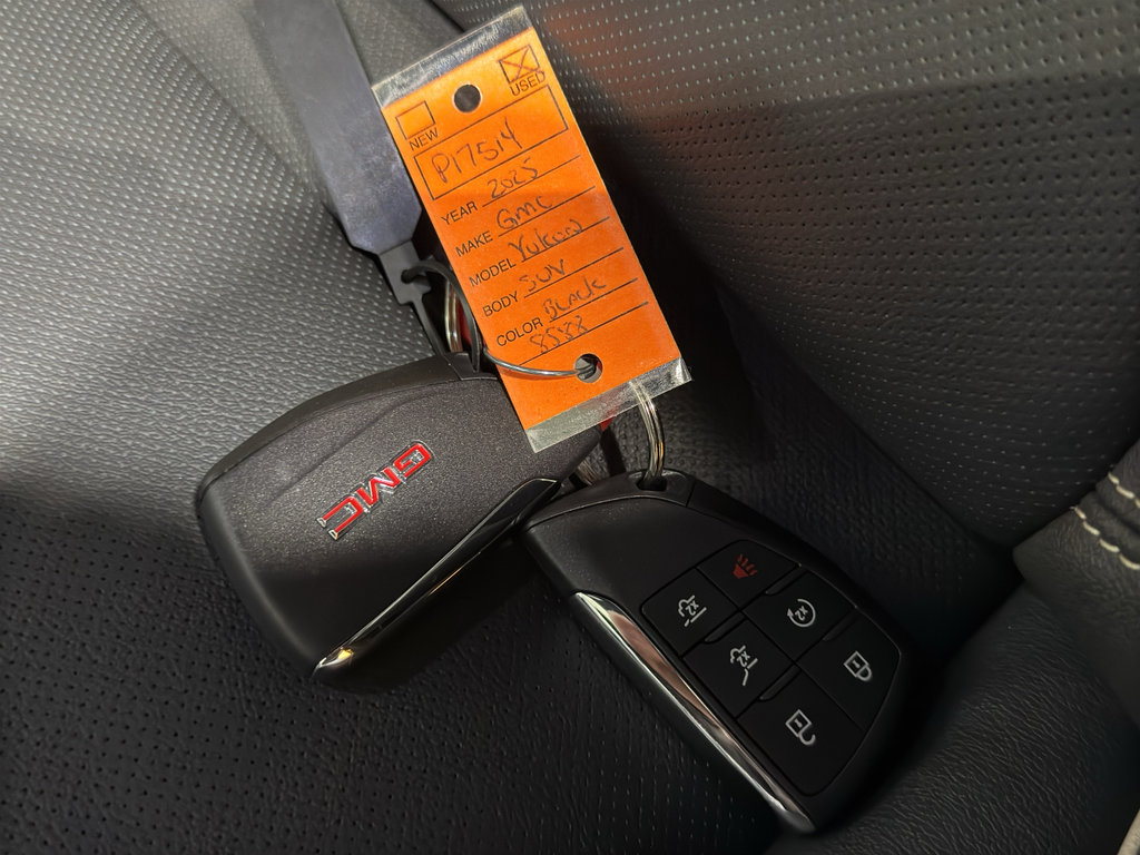 Used 2025 GMC Yukon XL Elevation w/ LPO, Elevation Black Package image 44