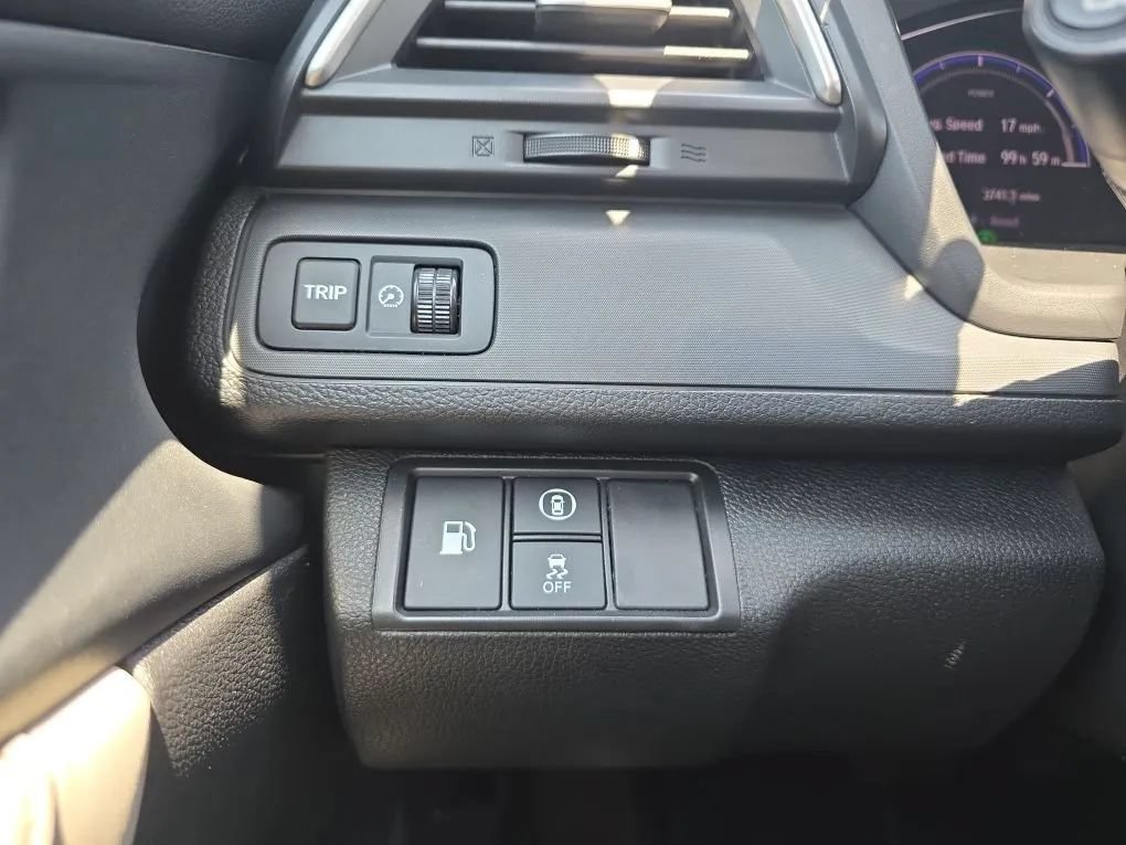 Used 2019 Honda Insight Touring image 24