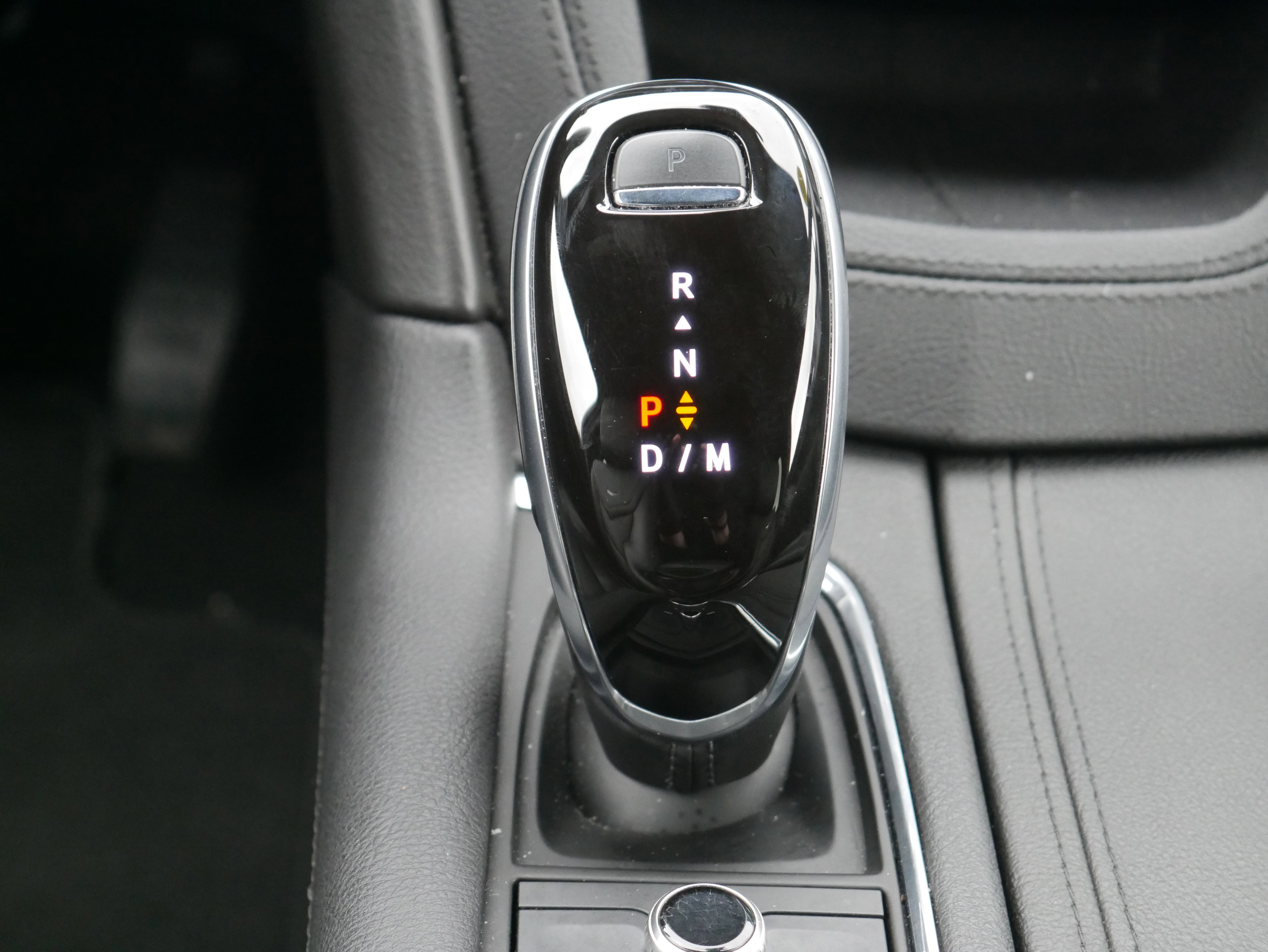 Certified 2020 Cadillac XT5 Premium Luxury w/ LPO, Floor Liner Package image 21