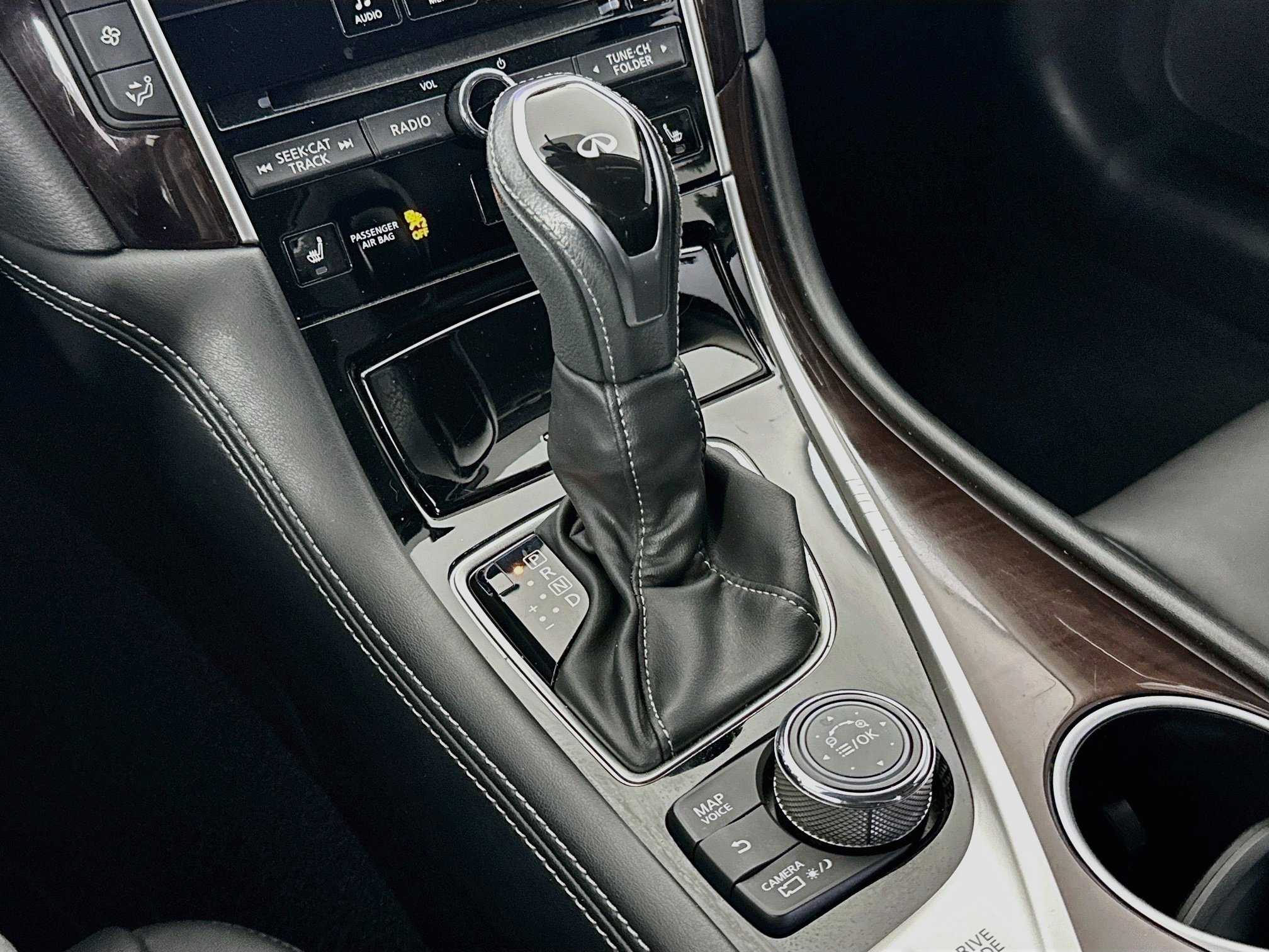 Used 2018 INFINITI Q50 Luxe w/ Essential Package (3.0T Luxe) RWD image 25
