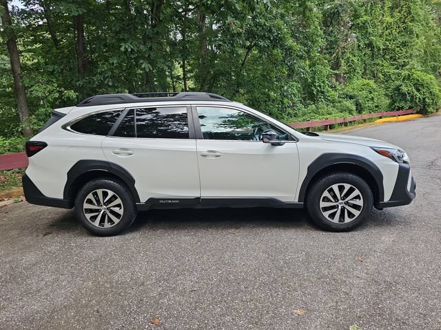 Certified 2024 Subaru Outback Premium AWD/4WD image 2