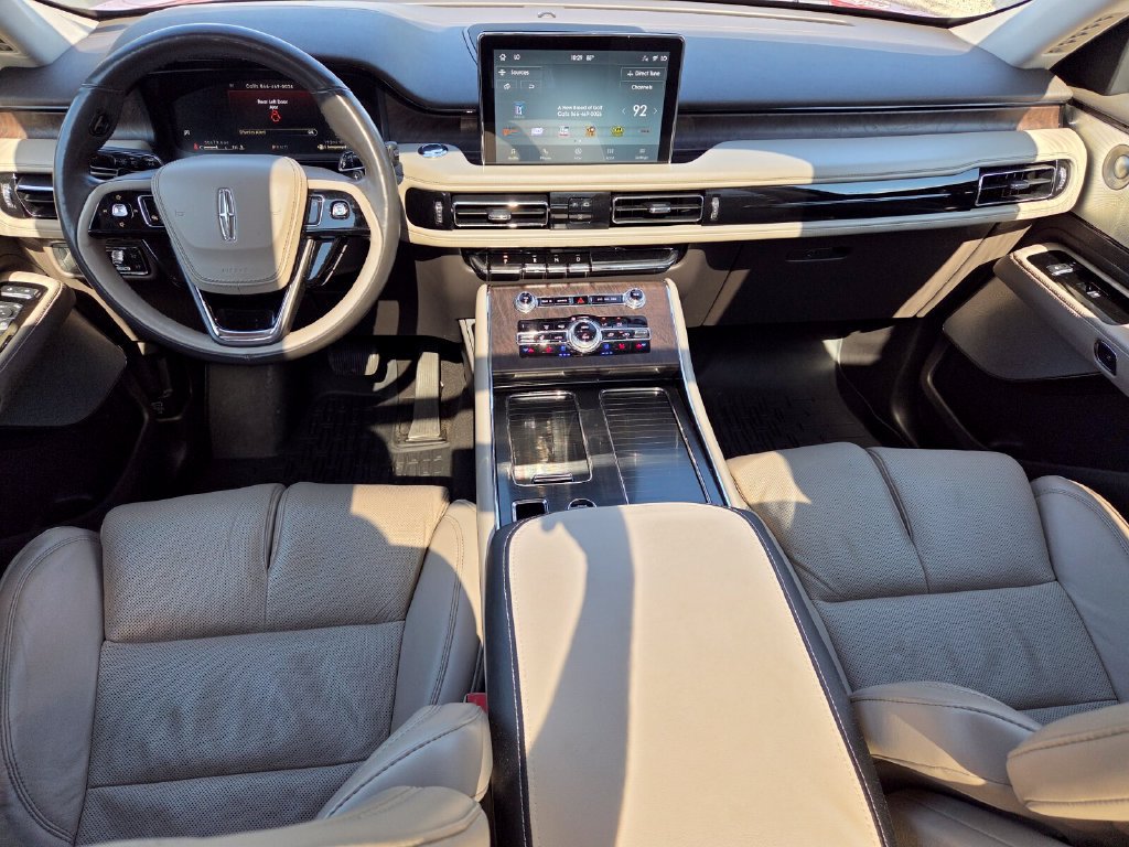 Used 2020 Lincoln Aviator Reserve w/ Equipment Group 201A RWD image 9