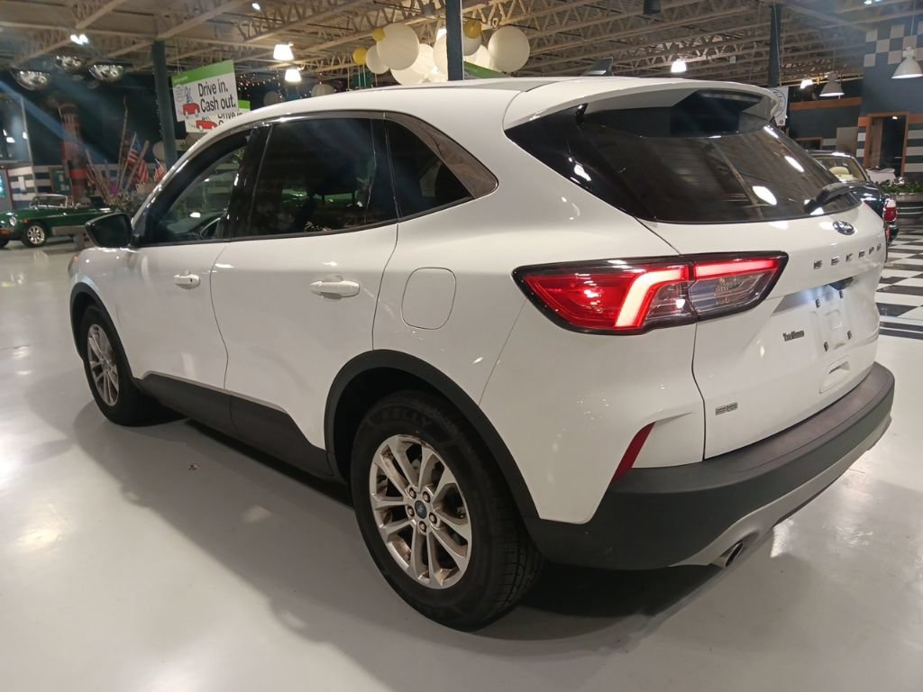 Used 2022 Ford Escape SE w/ Convenience Package FWD image 8