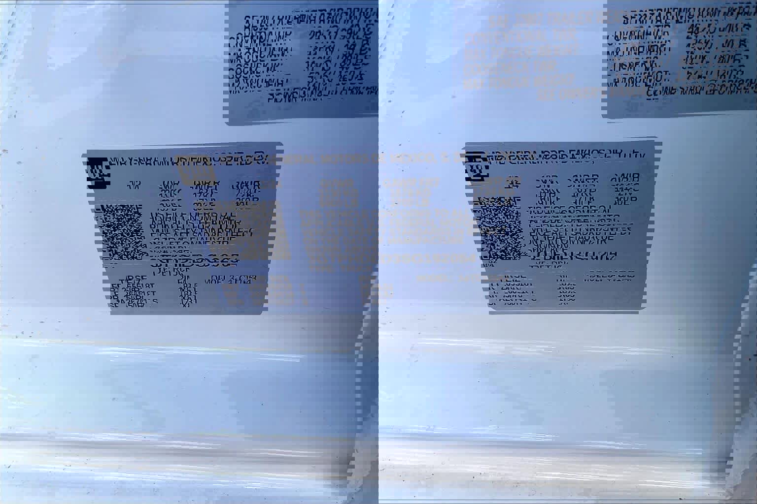 Certified 2025 GMC Sierra 1500 SLT RWD image 30