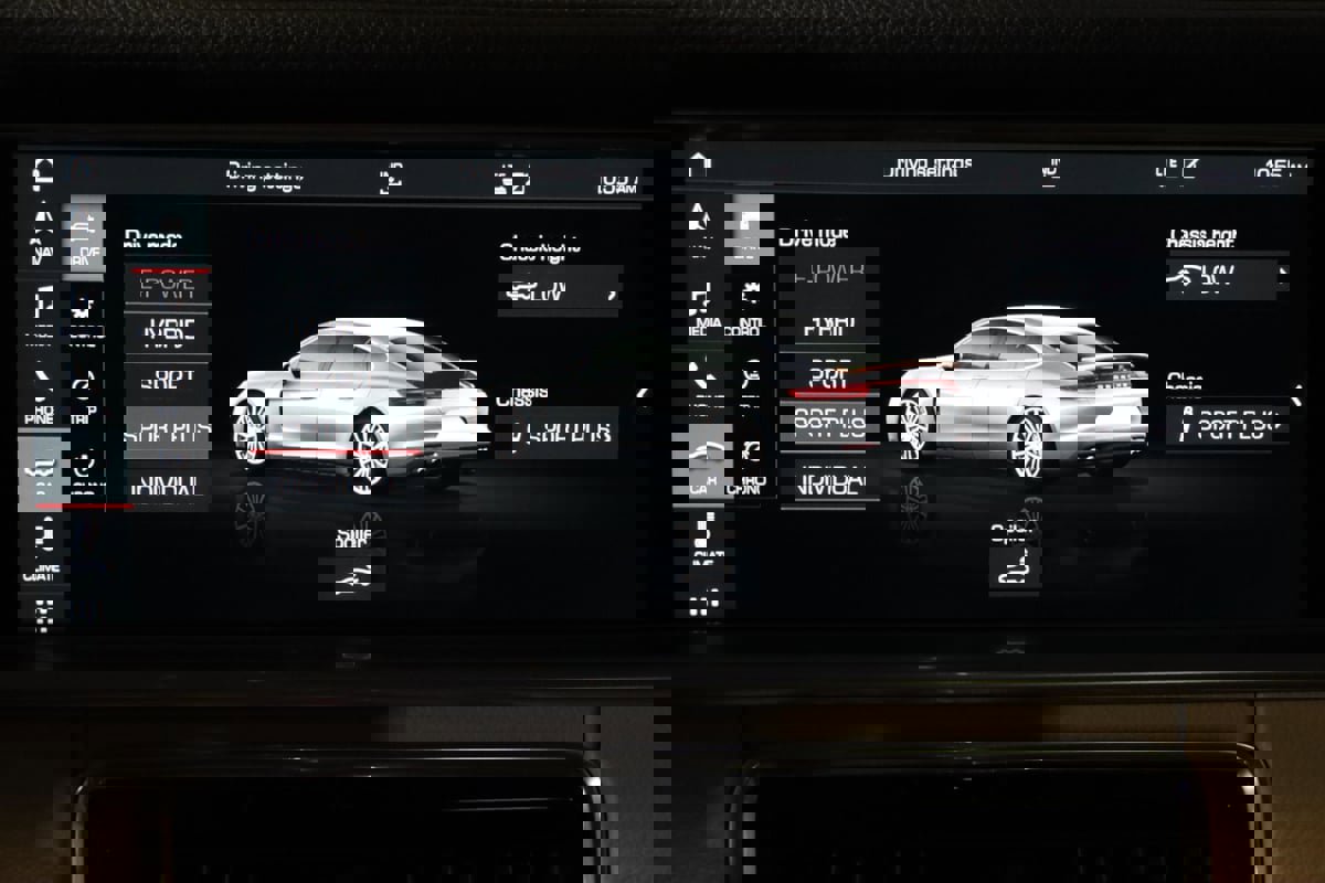 Used 2018 Porsche Panamera 4 image 61