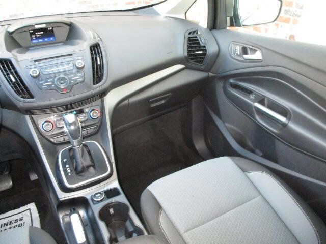 Used 2017 Ford C-MAX SE image 12