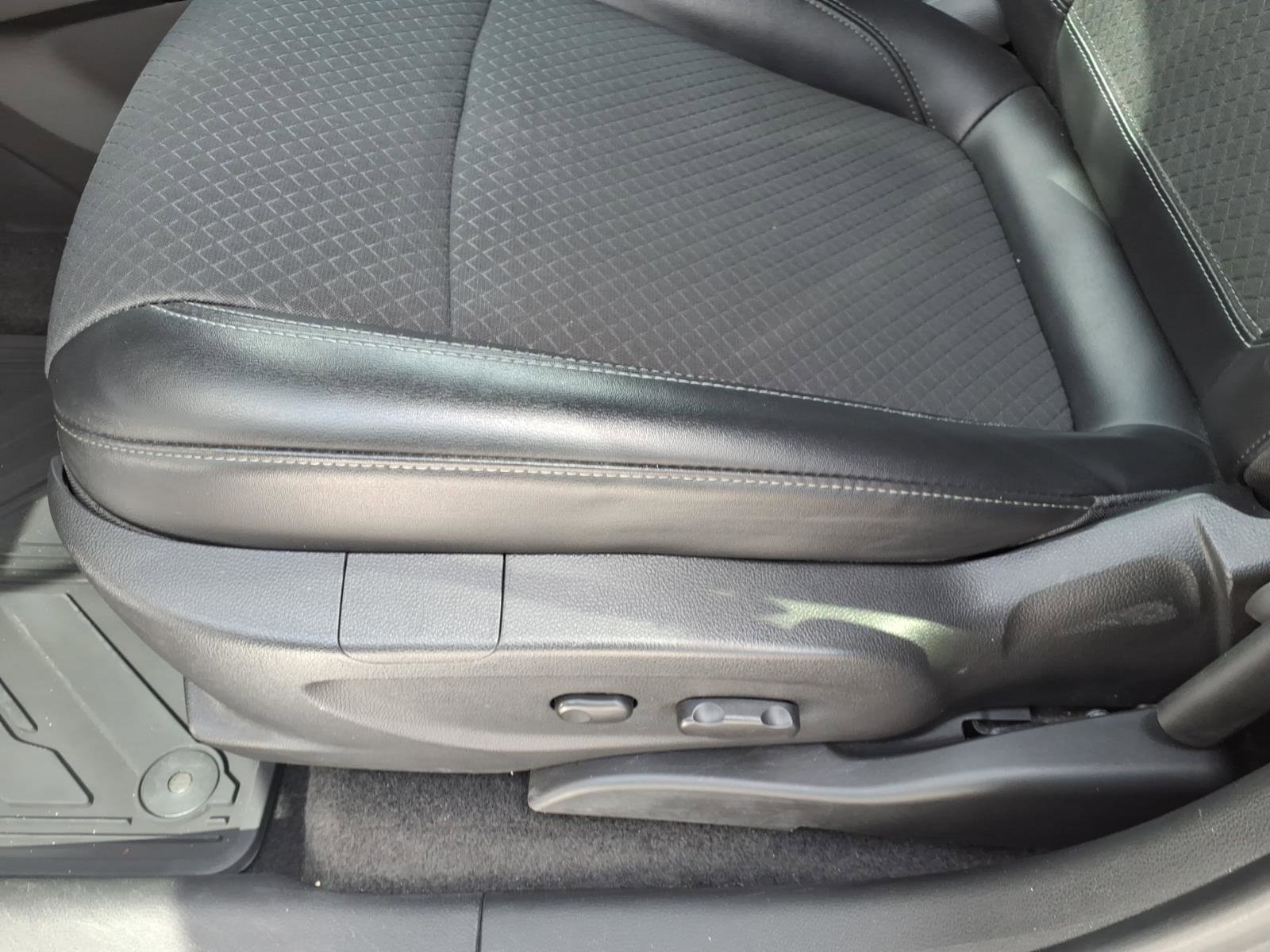 Used 2019 Buick Encore Preferred image 14