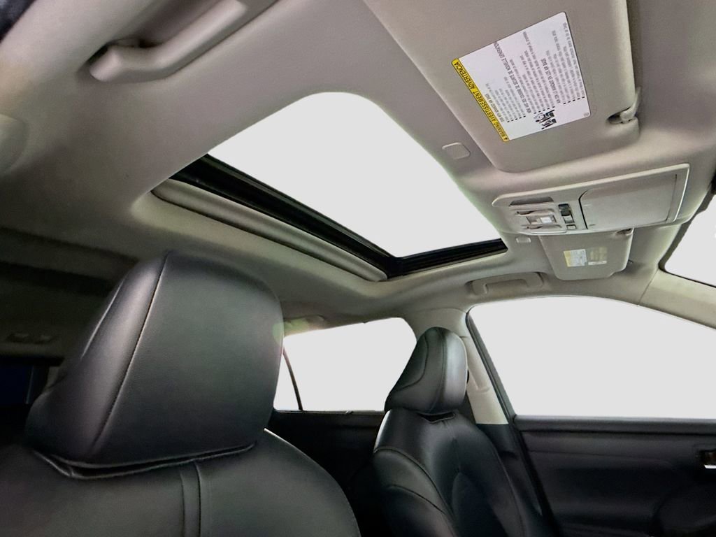 Used 2023 Toyota Highlander XLE AWD/4WD image 18