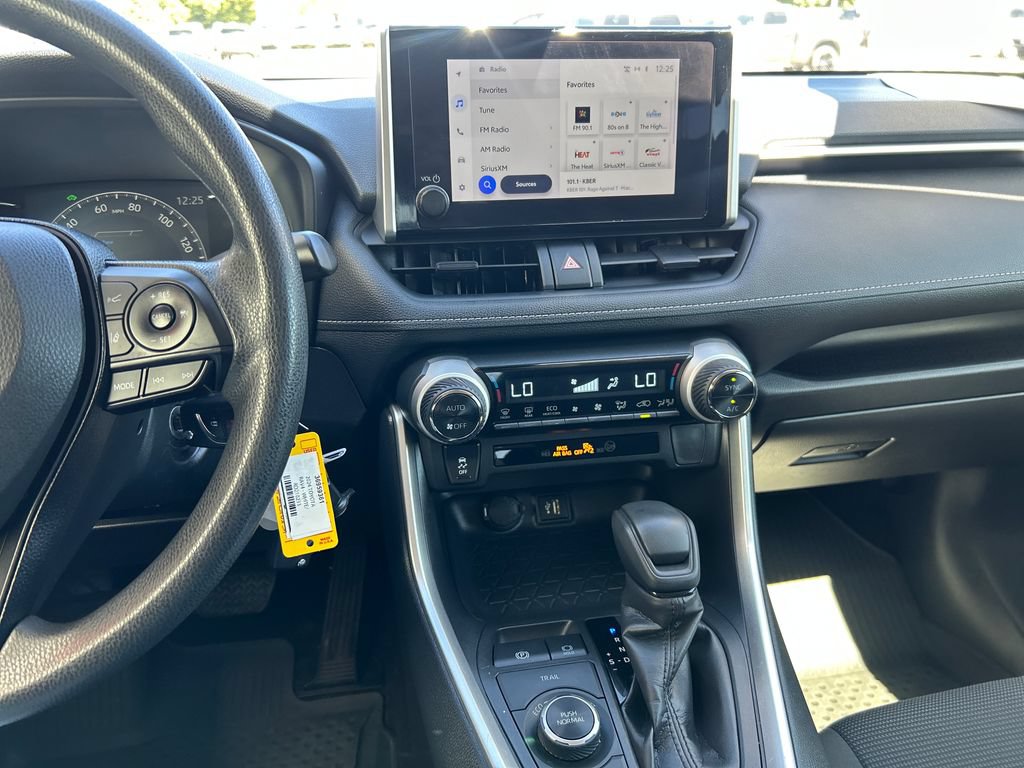 Certified 2024 Toyota RAV4 LE AWD/4WD image 20