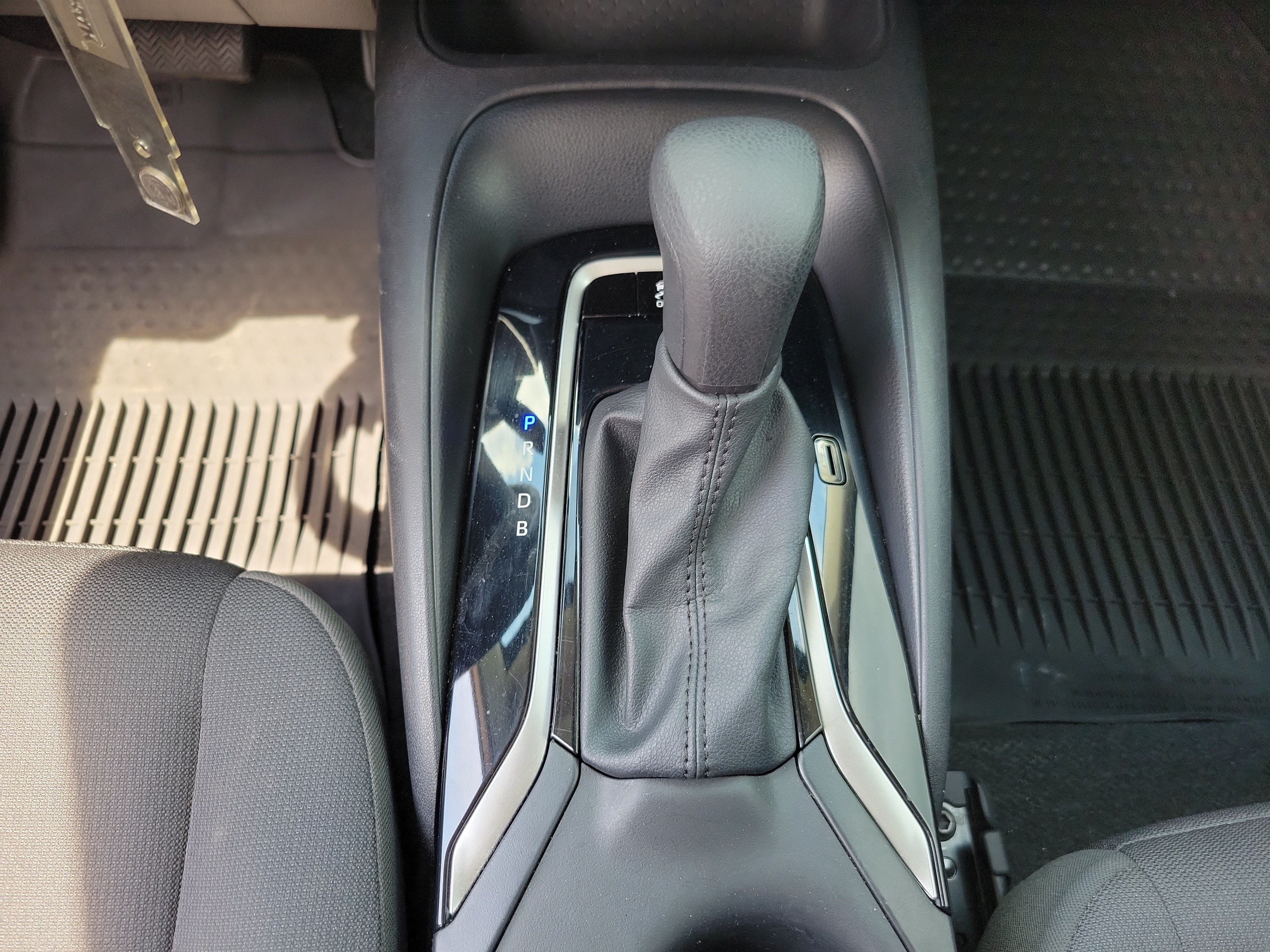 Used 2023 Toyota Corolla LE FWD image 26